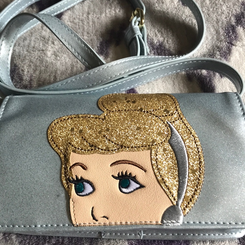 Danielle Nicole Cinderella Crossbody - image 5